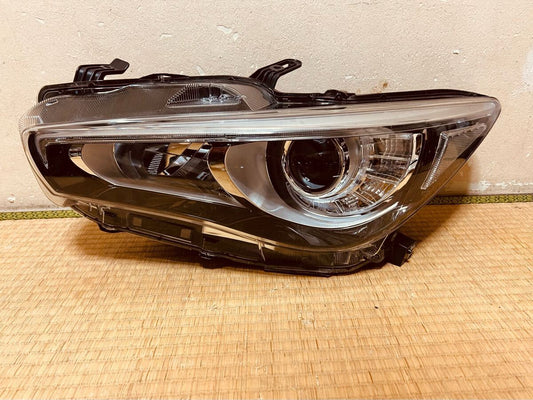 Nissan Skyline – Genuine Headlamp