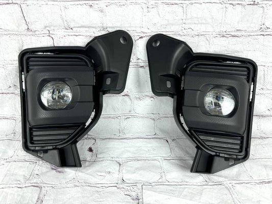 Toyota Hiace – Genuine Fog Lamps